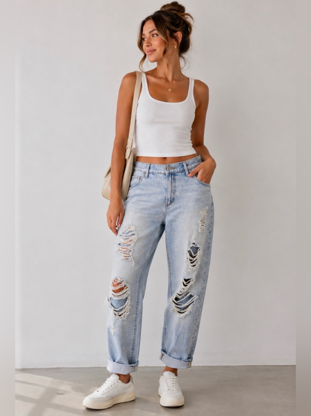Articles of Society Janis Boyfriend Jeans Light Wash Distressed Relaxed Fit 30